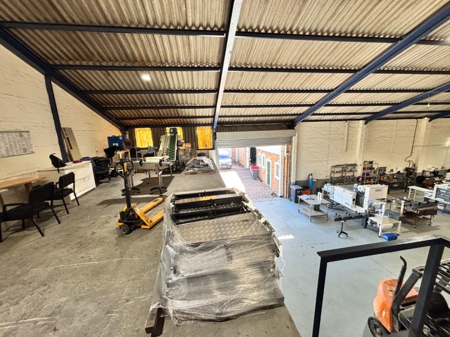 To Let commercial Property for Rent in Montague Gardens Western Cape